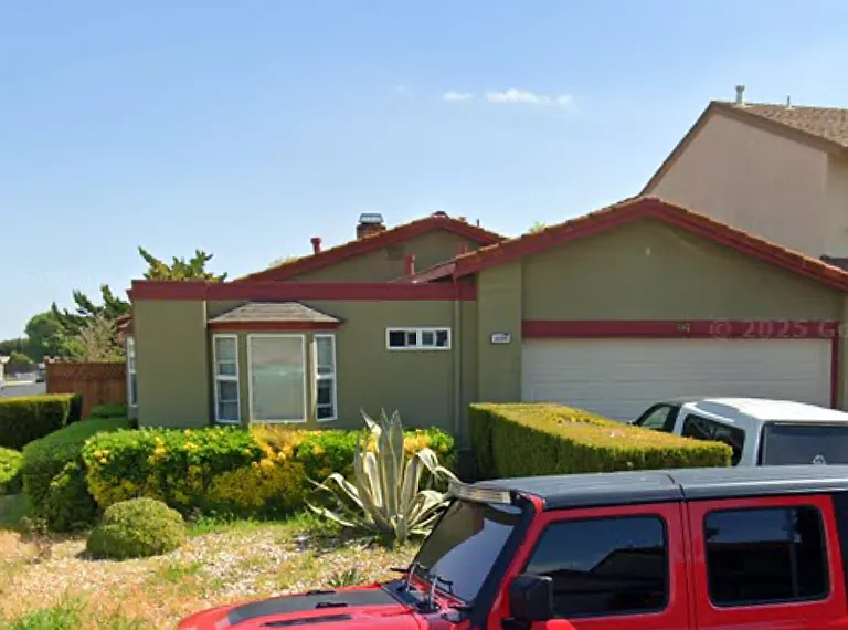3200 Muir Ct — Photo 2