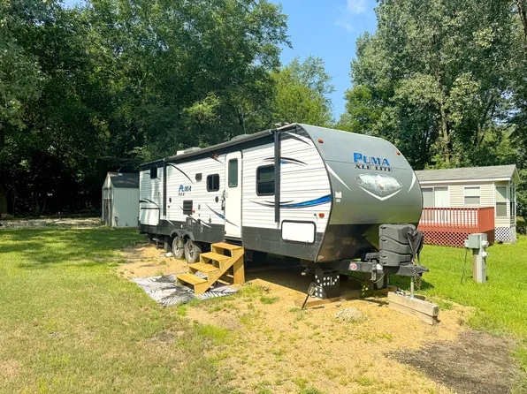 29/250 Woodhaven Dr E, Sublette, IL 61367