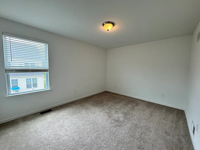 278 Springview St — Photo 39