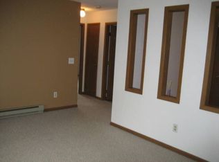 208 Cloutier Dr APT 4, Somerset, WI 54025