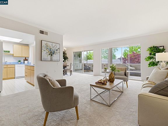 5th image of 2333 Pine Knoll Dr Unit 14