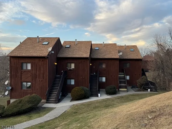 2 Sunrise Dr Unit 8 #8, Vernon Twp., NJ 07462