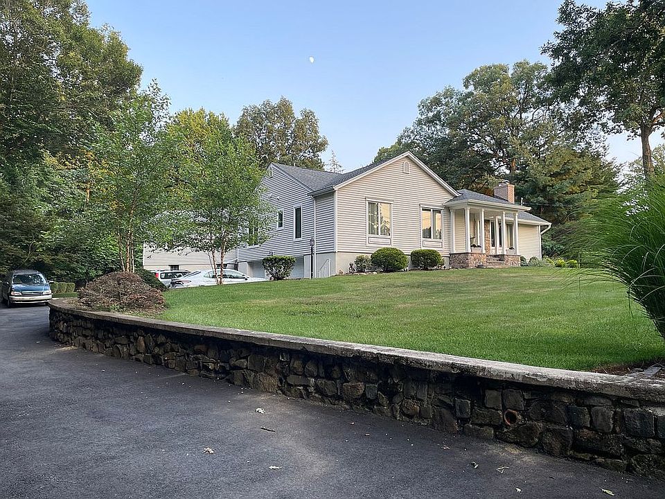 2nd image of 70 Evergreen Dr