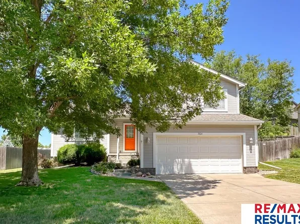 7824 Bondesson St, Omaha, NE 68122
