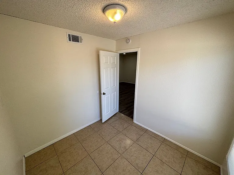 2883 Wheelwright Dr #6-D — Photo 13