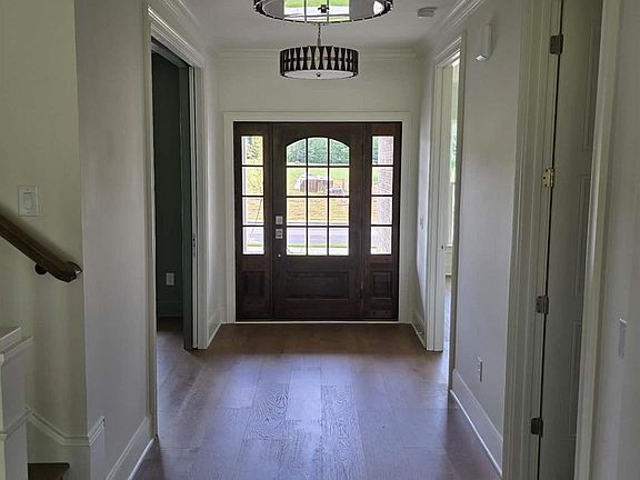4th image of 1104 Piper Meadows Dr