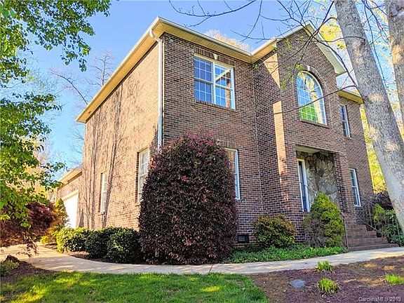 3rd image of 4298 Cottingham Dr