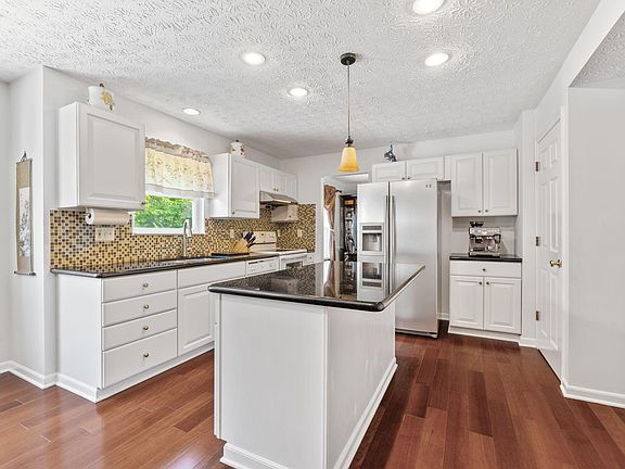 2nd image of 7672 Tullymore Dr