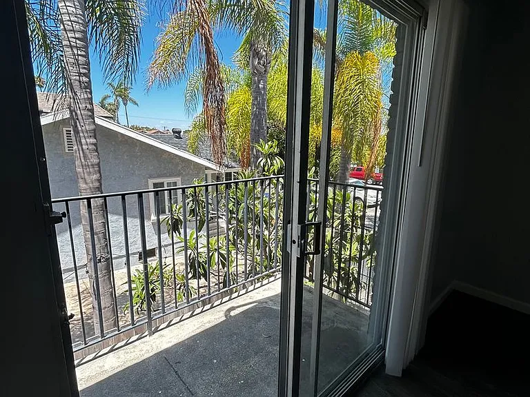 4054 Highland Ave — Photo 13