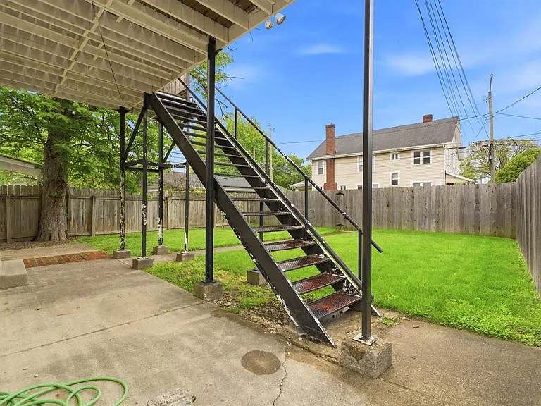19 E Mithoff St — Photo 24
