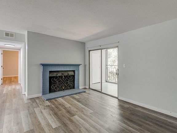 2nd image of 1100 Skyland Dr APT R2