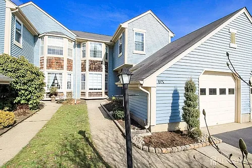 2 Bristol Ct Photo 1