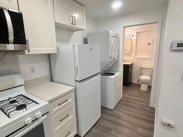 428 Winslow St #B — Photo 4