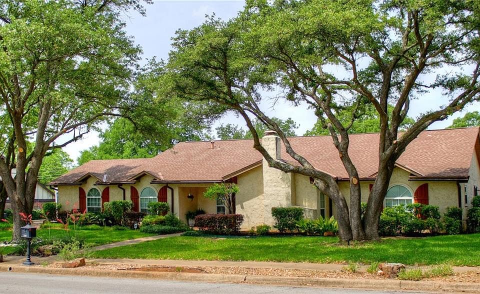 1st image of 1308 Woodvine Dr
