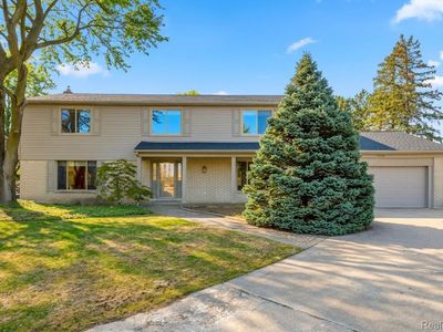 25339 Crown Point Ct, Farmington Hills, MI, 48335