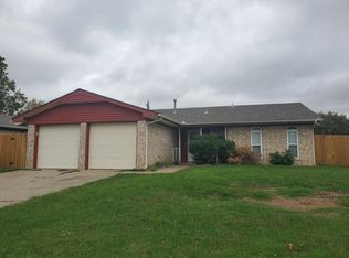 514 NE Cimarron Cir, Lawton, OK 73507