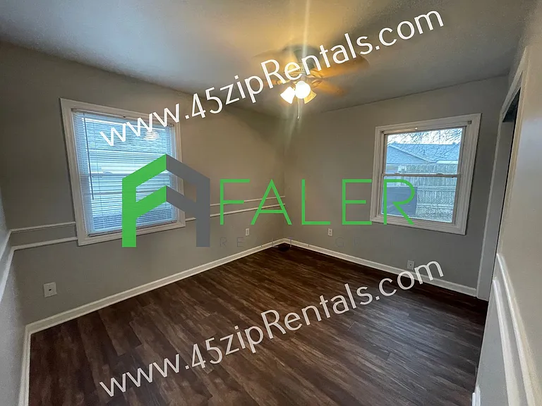 1244 Frost Cir — Photo 7