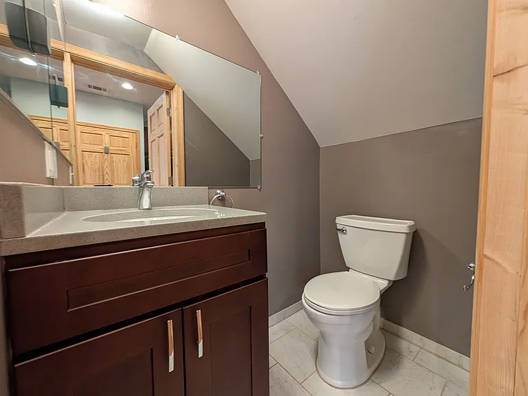 3221 Guilford Ave — Photo 10