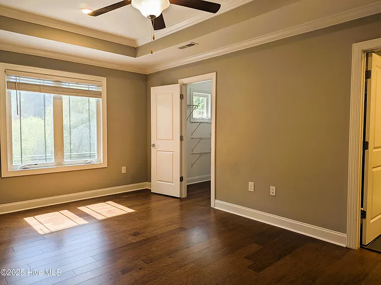 673 S Ashe St — Photo 17