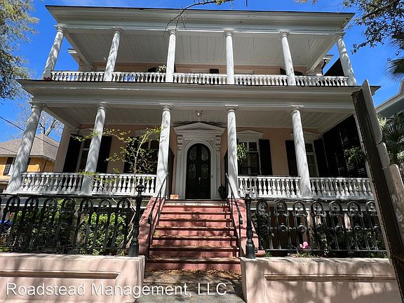 2nd image of 128 Wentworth St #11019515