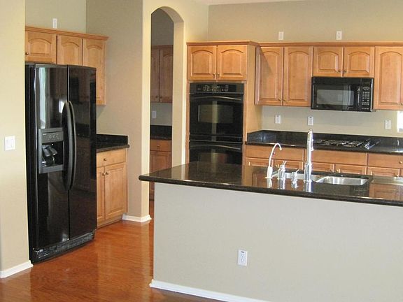 2nd image of 2026 N Piedra