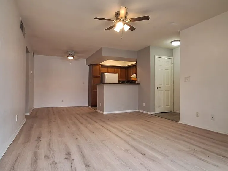 1455 E Katie Ave #C28 — Photo 9