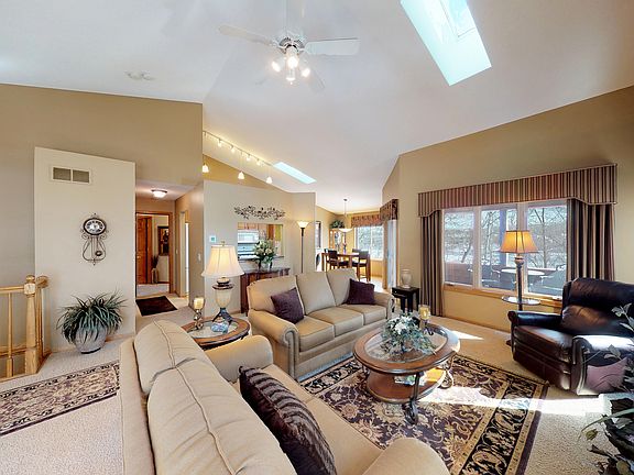 4th image of 1419 Summit Shores Dr