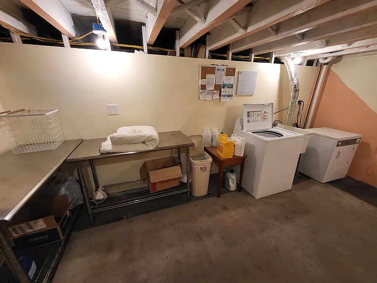 34 E Walnut St #B — Photo 3