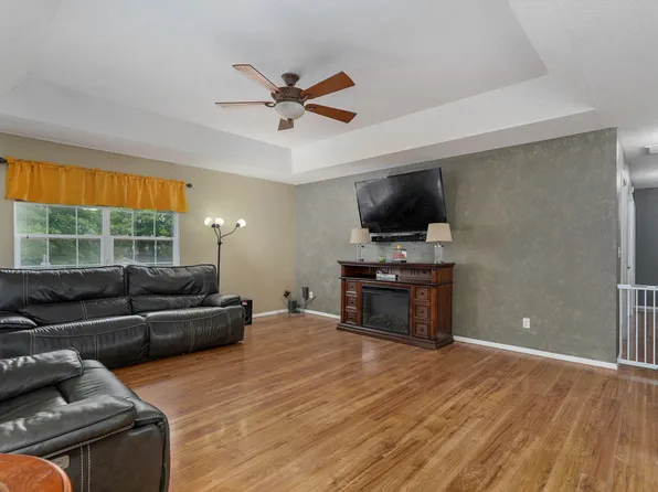 812 Timberland Circle, Mt Vernon, MO 65712