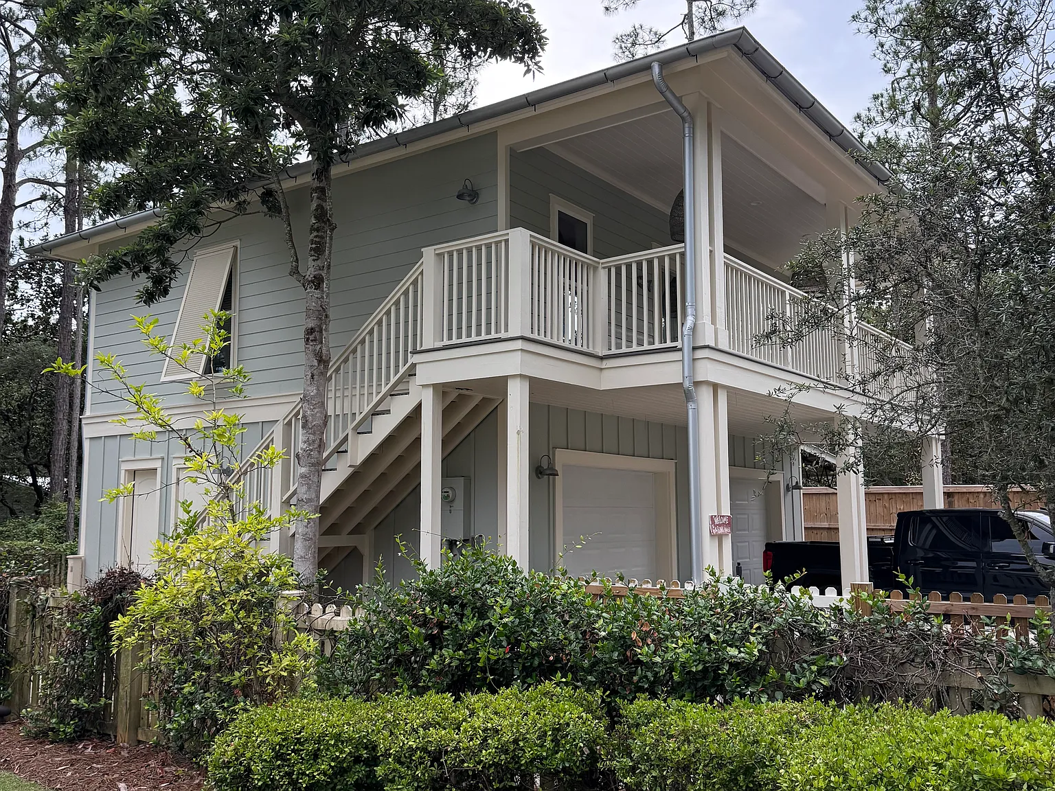 2 bed, 899 sqft, $2,200 — Photo 2