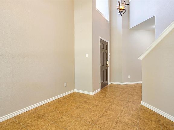 4th image of 5316 Lily Dr