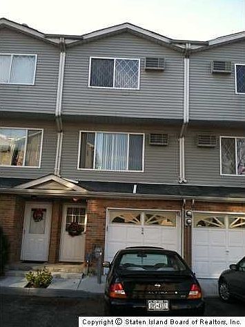 1st image of 24 Saccheri Ct