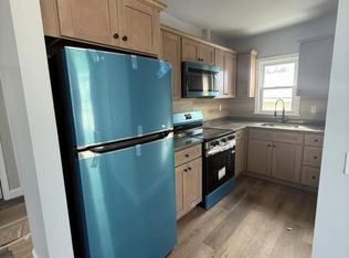 21 Jones St, Fall River, MA 02720