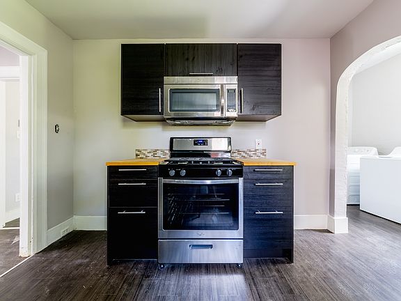 2nd image of 1327 Lettie Hill St #S