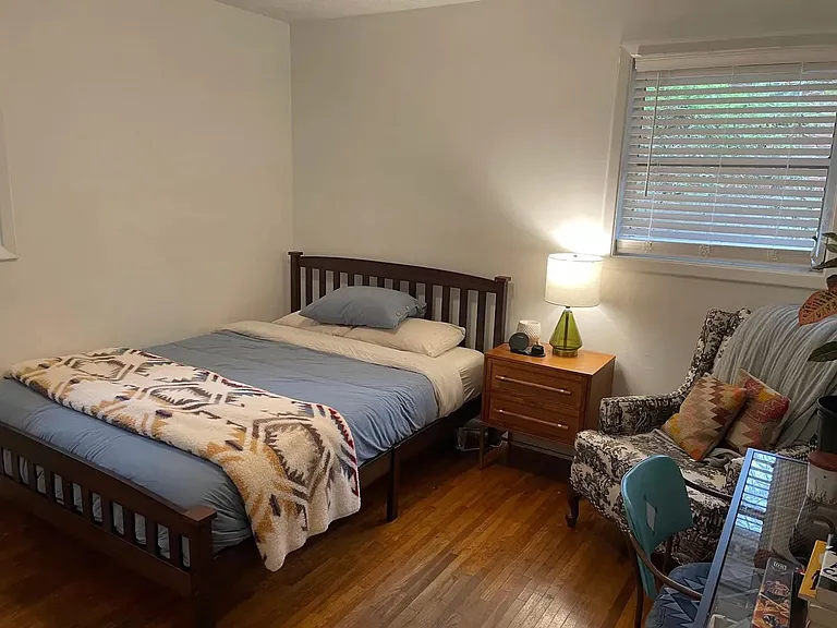 2081 Jordan Ter NE — Photo 11