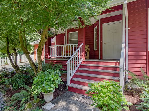 4th image of 9555 NE Daniel Ct
