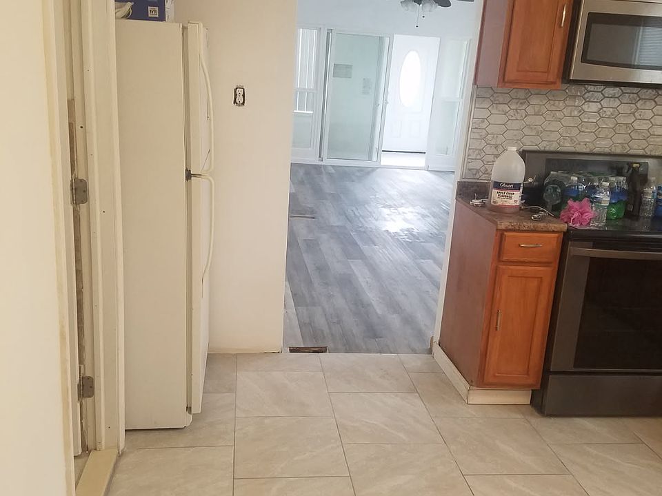 2nd image of 623 South St APT 1