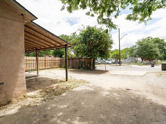 3rd image of 515 MARGIL ST