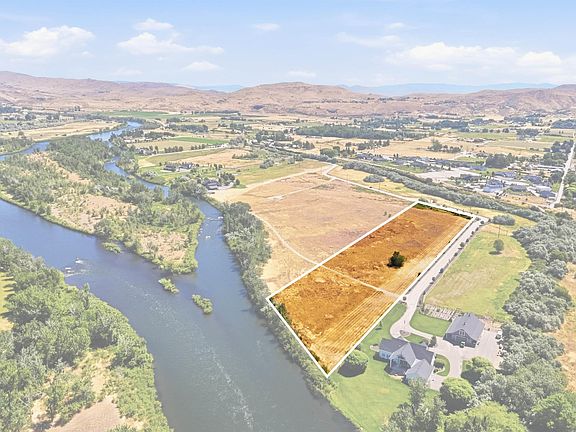 2nd image of 2325 River Ranch Ln