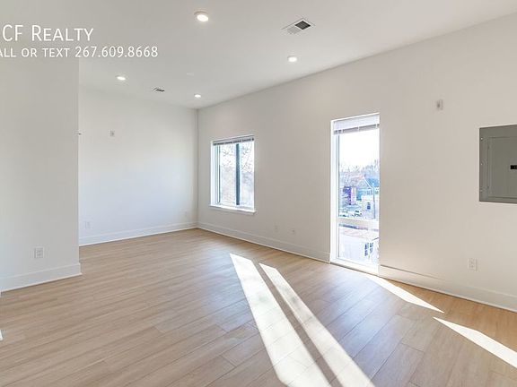5th image of 4200 Lancaster Ave #205