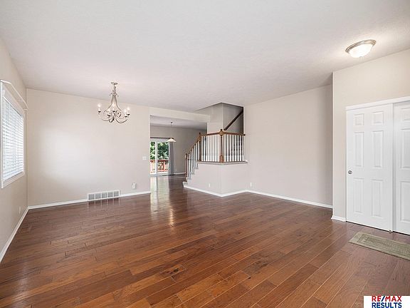 5th image of 1707 Lakewood Dr