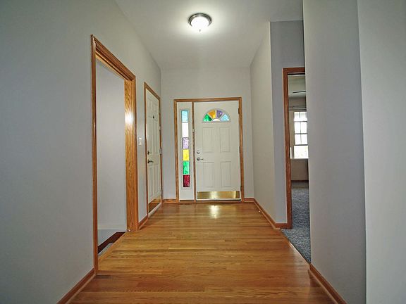 4th image of 1425 Coral Bell Dr