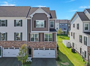 8111 Primrose Ln, Laurel, MD 20723