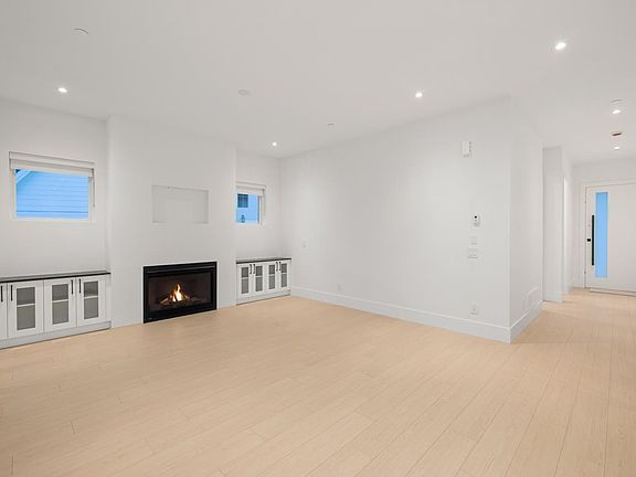4th image of 35133 Christina Pl #1