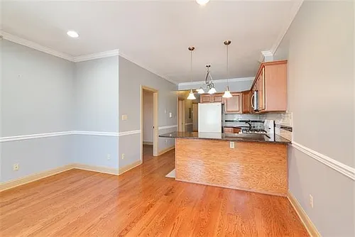 21 Saint Pauls Ave #1 Photo 1