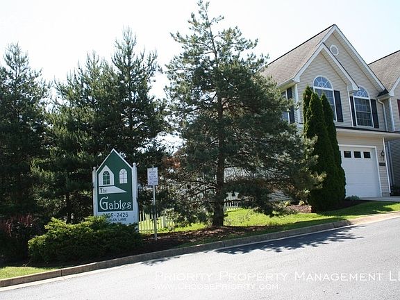 3rd image of 2405 Avonlea Ln