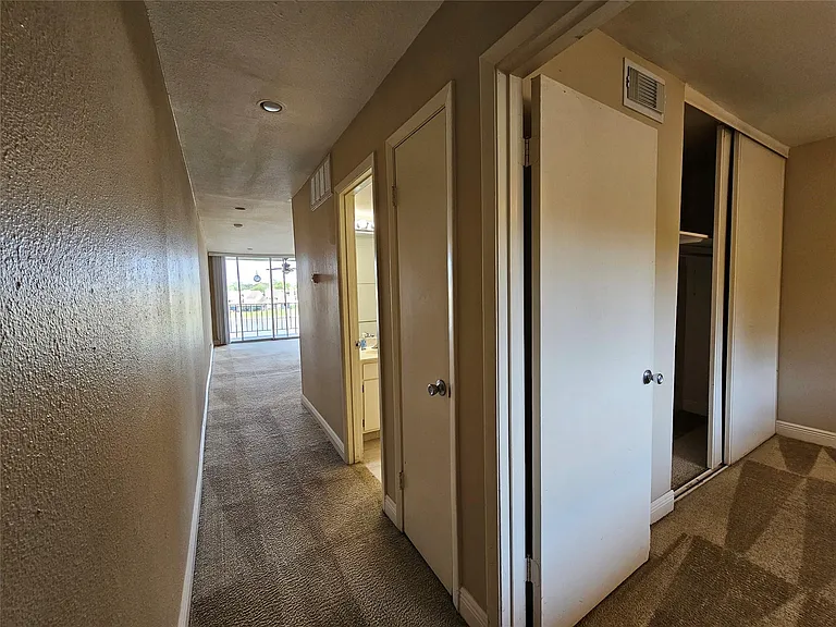 12600 Melville Dr #321B — Photo 10