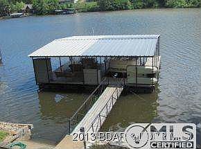 2 Slip Boat Dock w/Boat Lift