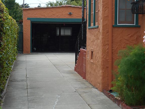 4th image of 511 Van Ness Ave