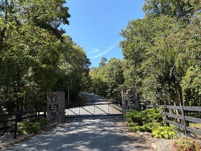 119 Ridge Rd, Lake Lure, NC, 28746